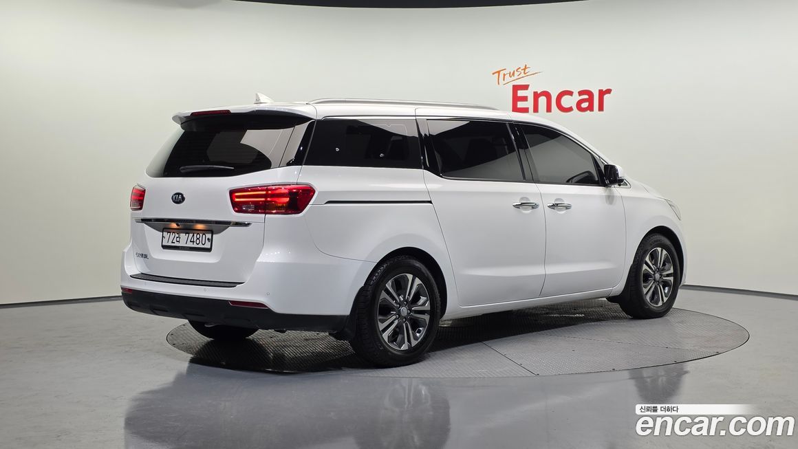 Kia Canival 2019