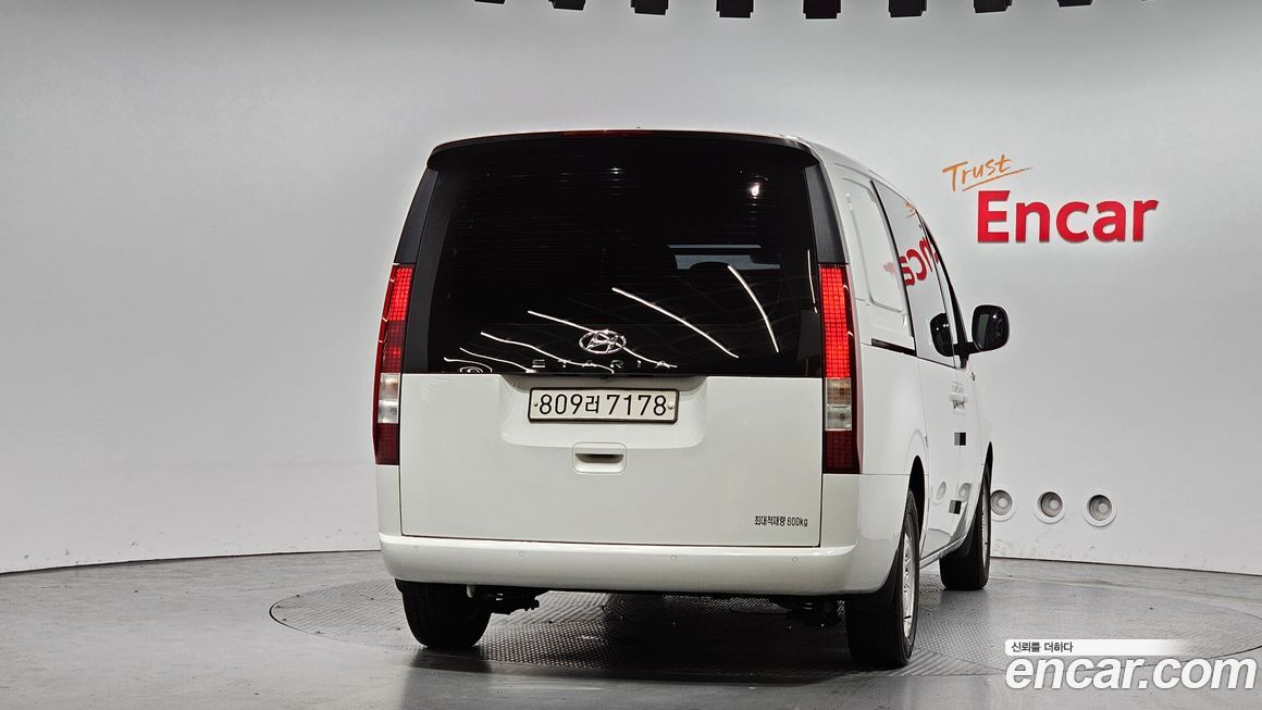 Hyundai Staria 2023
