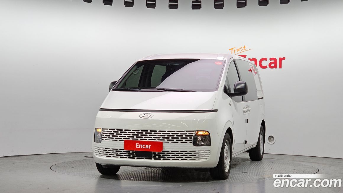 Hyundai Staria 2023