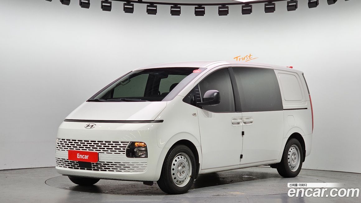 Hyundai Staria 2023