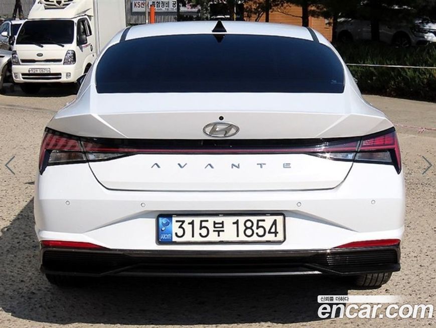 Hyundai AVANTE 2021