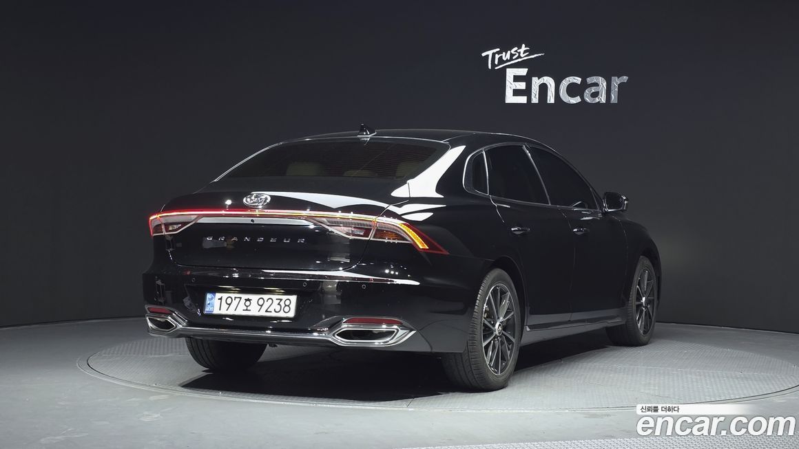 Hyundai Grandeur 2022