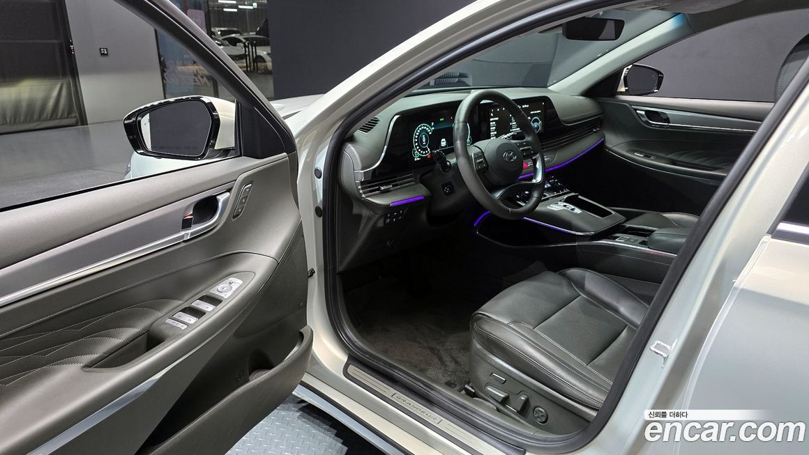 Hyundai Grandeur 2020