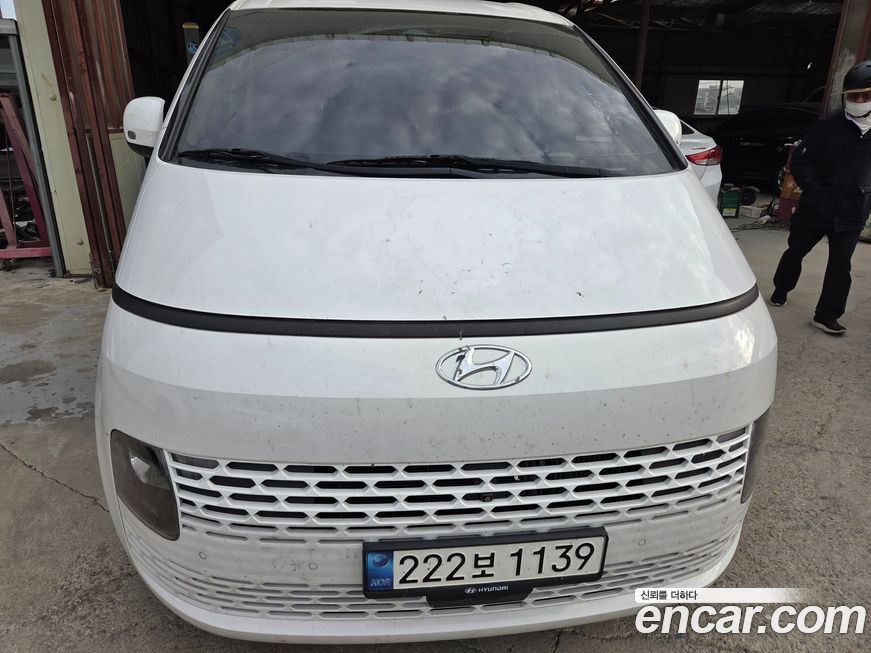 Hyundai Staria 2022