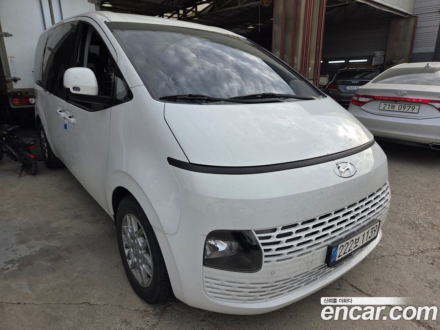 Hyundai Staria 2022
