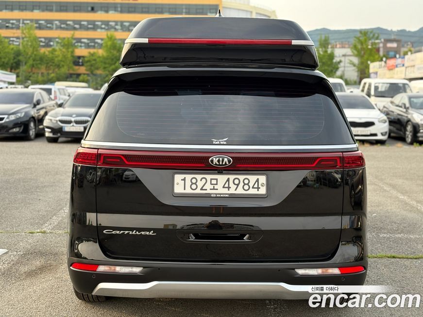Kia Canival 2021