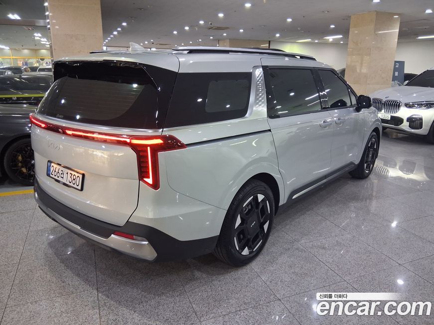 Kia Canival 2025