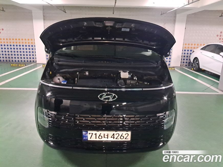 Hyundai Staria 2023