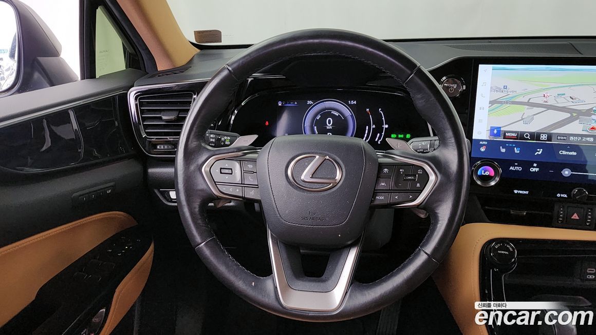 Lexus NX 2023