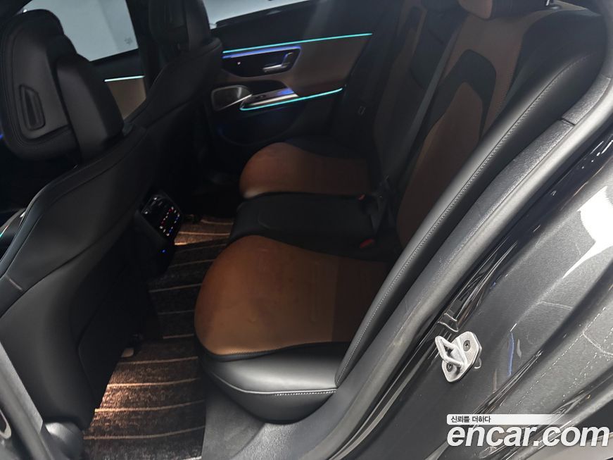 Mercedes-Benz E-Class 2025