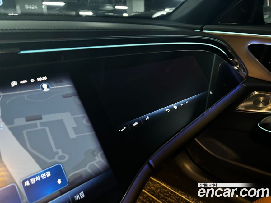 Mercedes-Benz E-Class 2025