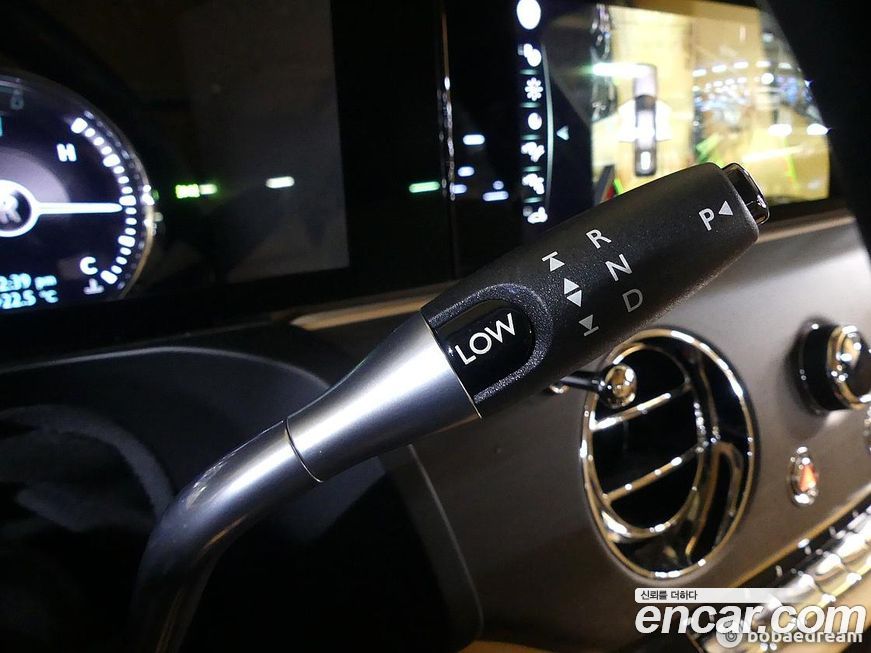 Rolls-Royce Ghost 2023