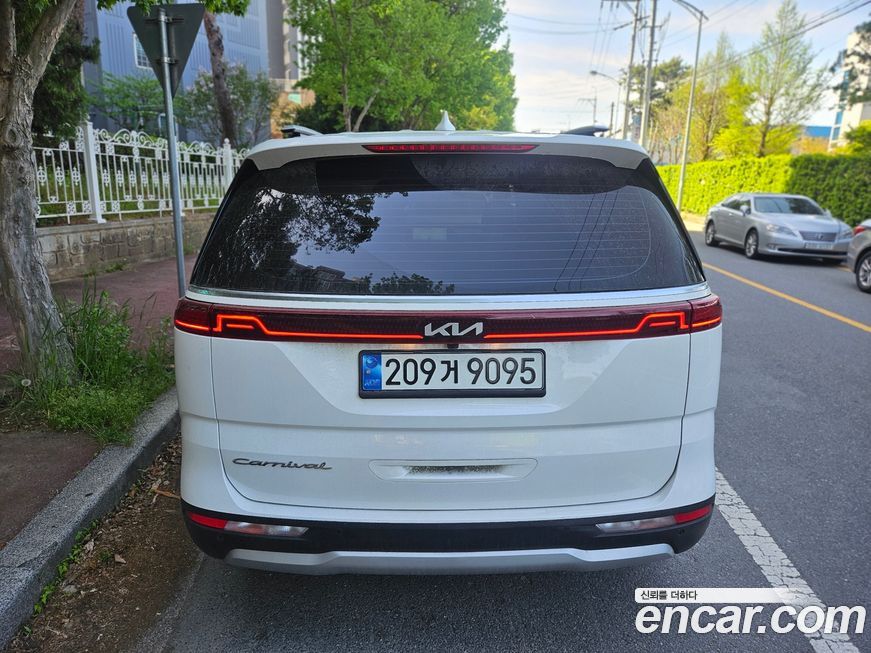 Kia Canival 2021