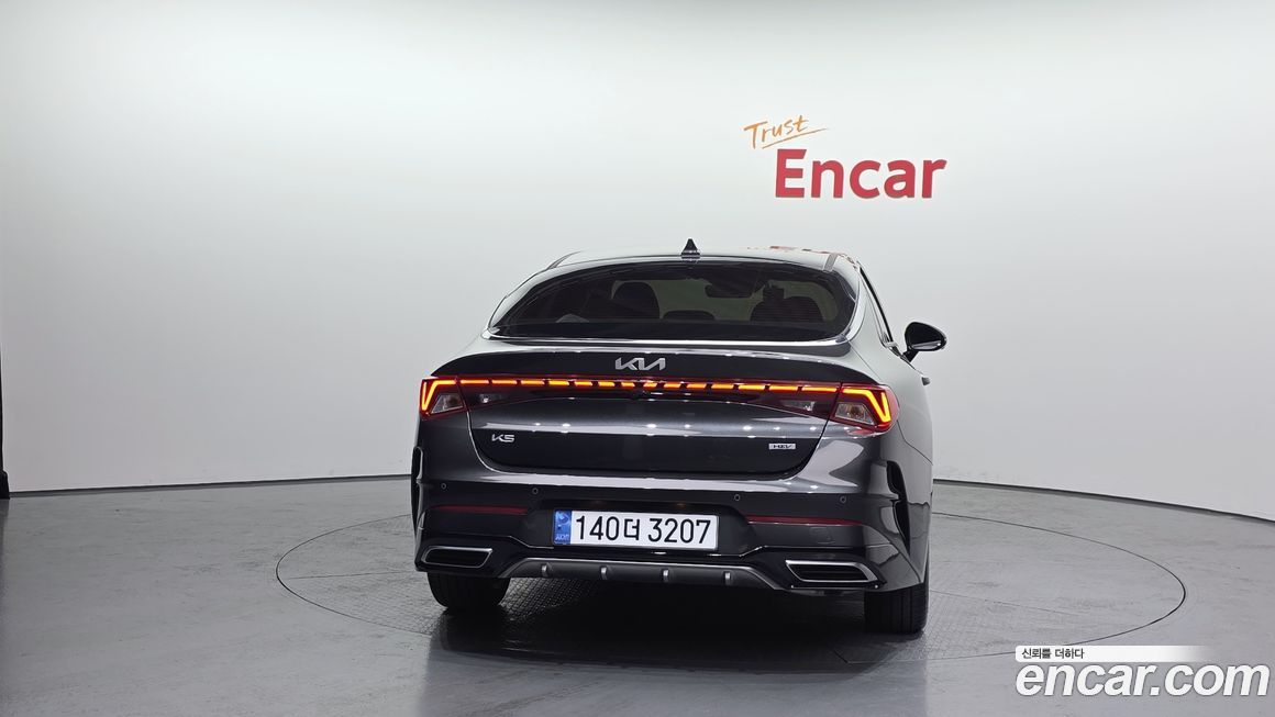 Kia K5 2023