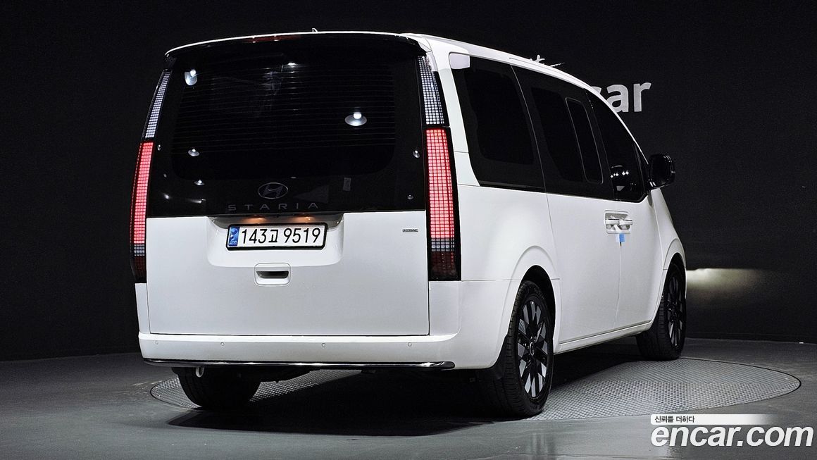 Hyundai Staria 2025