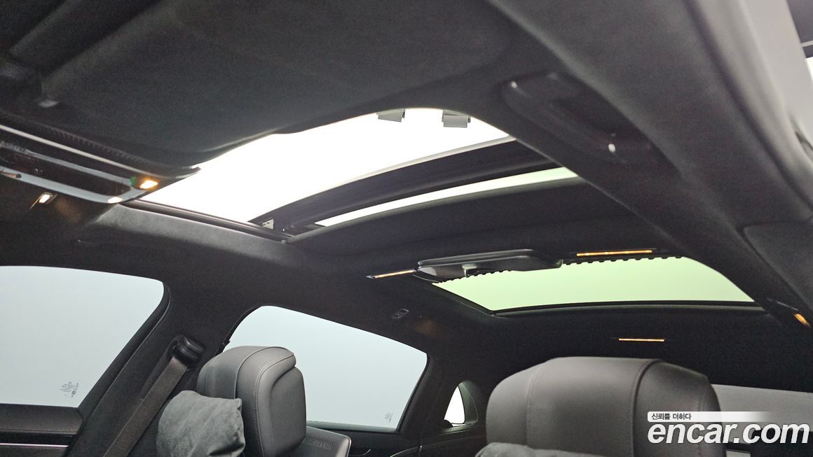 Mercedes-Benz S-Class 2024