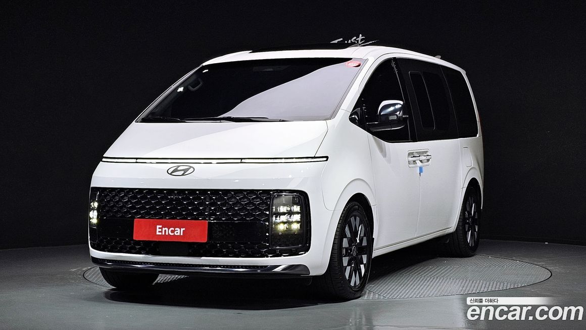 Hyundai Staria 2025