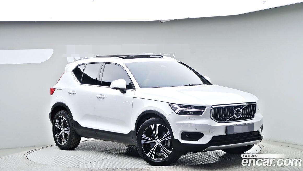 Volvo XC40 2021