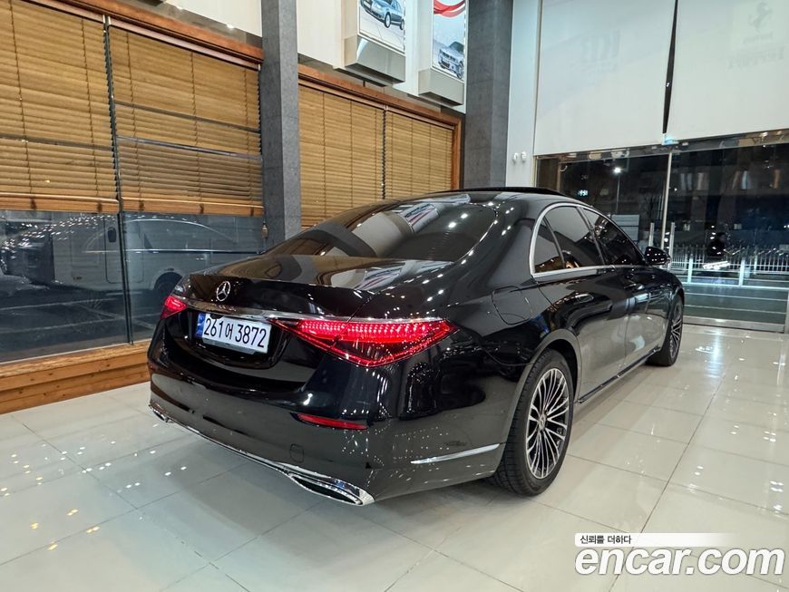 Mercedes-Benz S-Class 2021