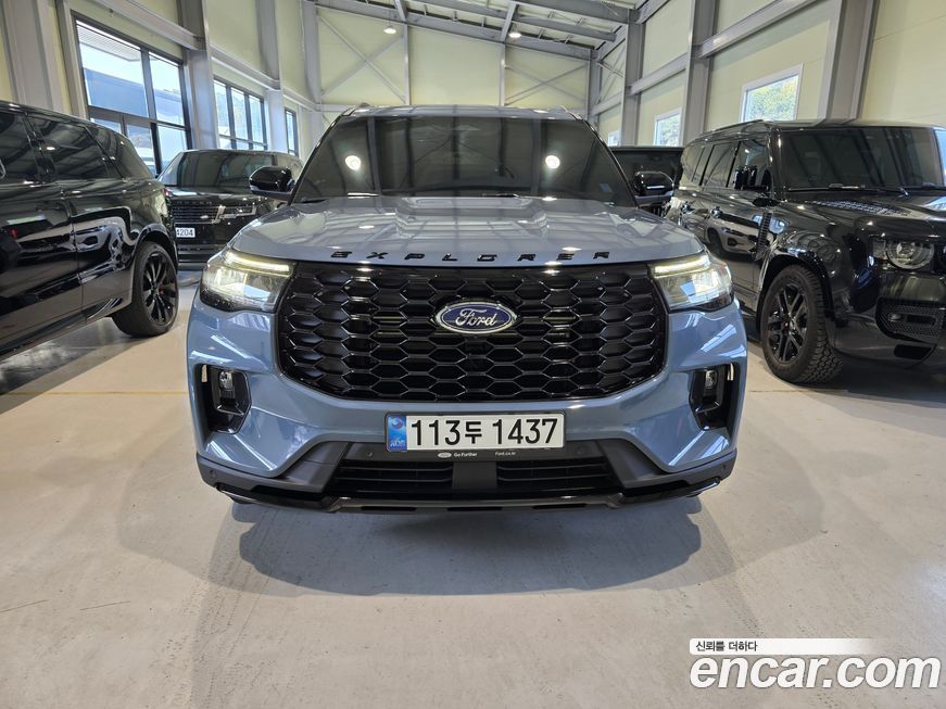 Ford Explorer 2025
