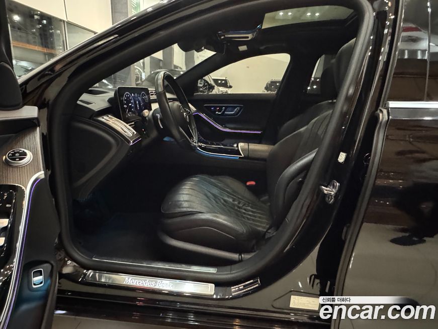 Mercedes-Benz S-Class 2021