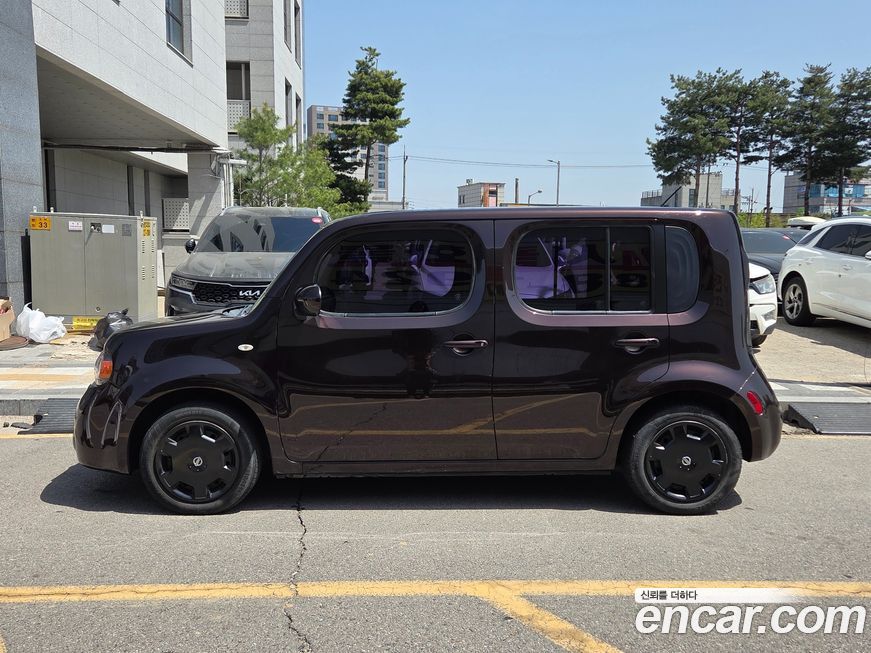 Nissan Cube 2011