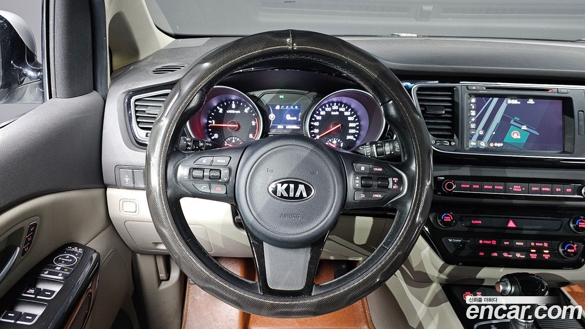 Kia Canival 2015