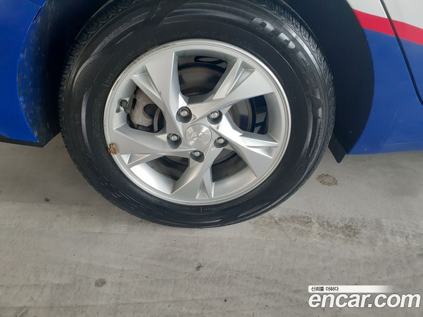 Hyundai AVANTE 2021