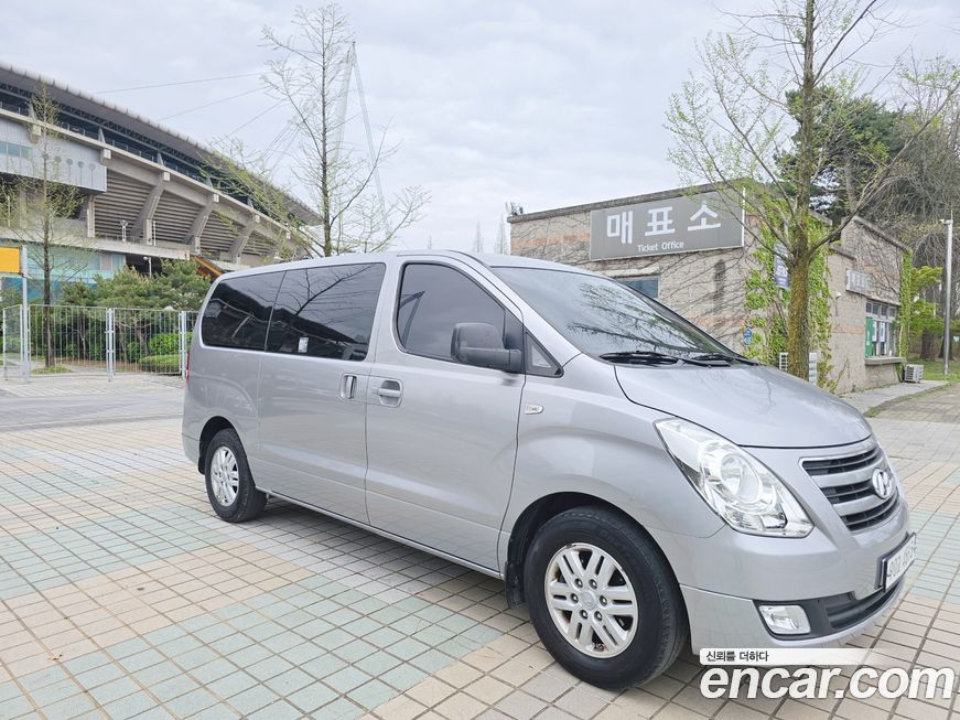 Hyundai Starex 2018