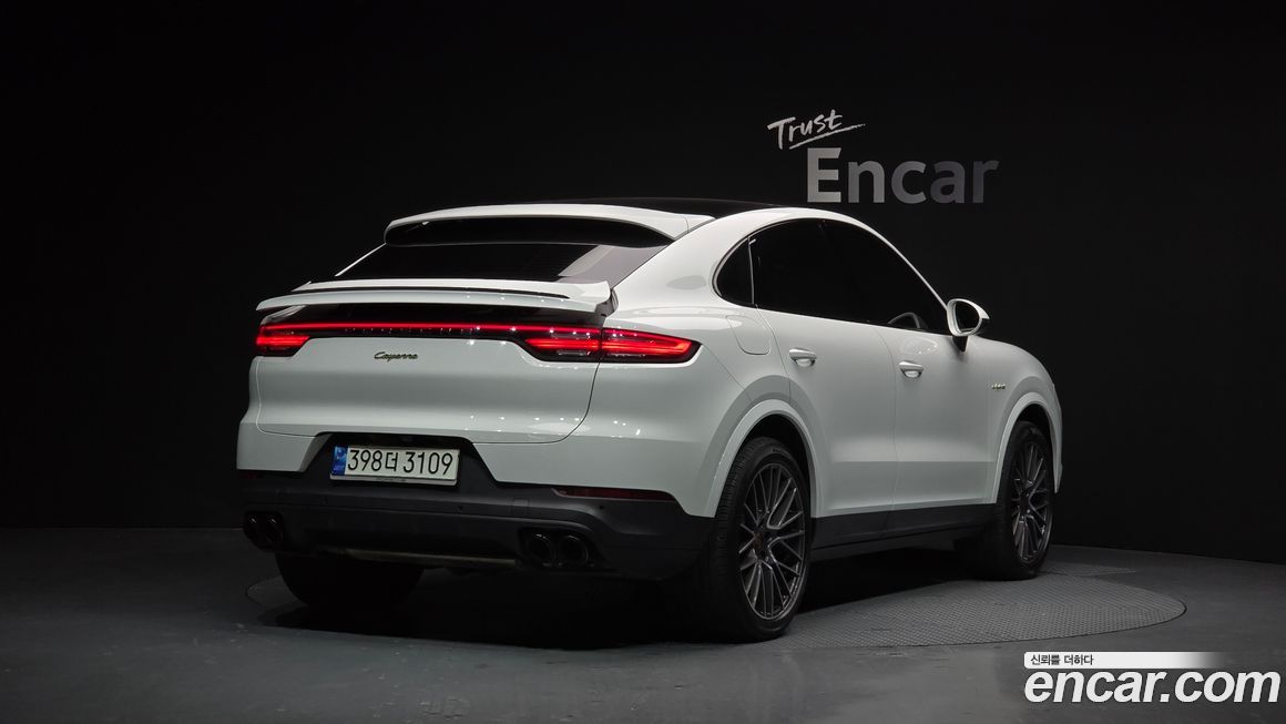 Porsche Cayenne 2021