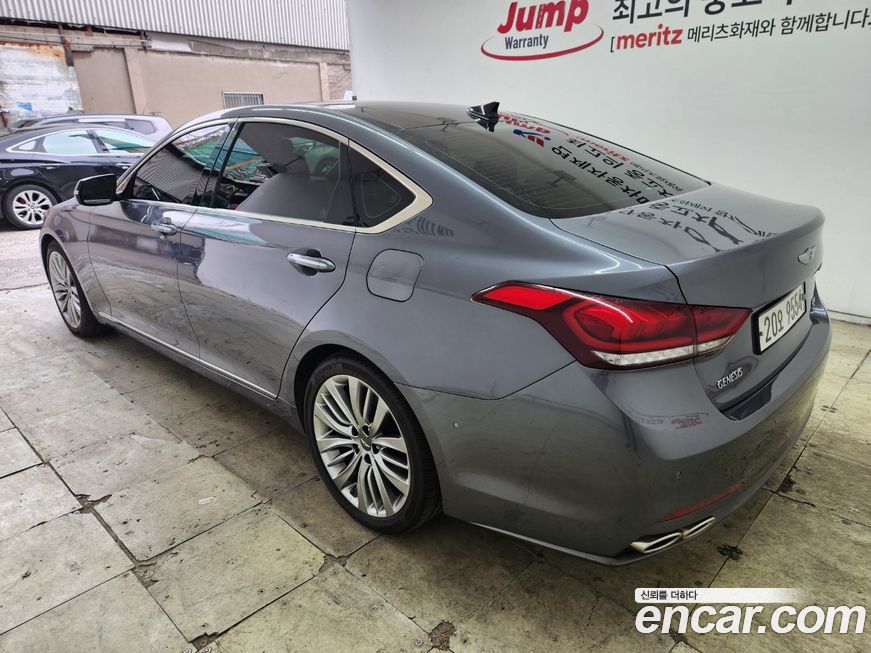 Hyundai Genesis 2016