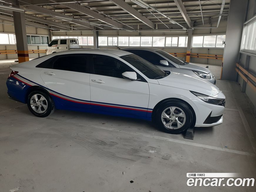Hyundai AVANTE 2021