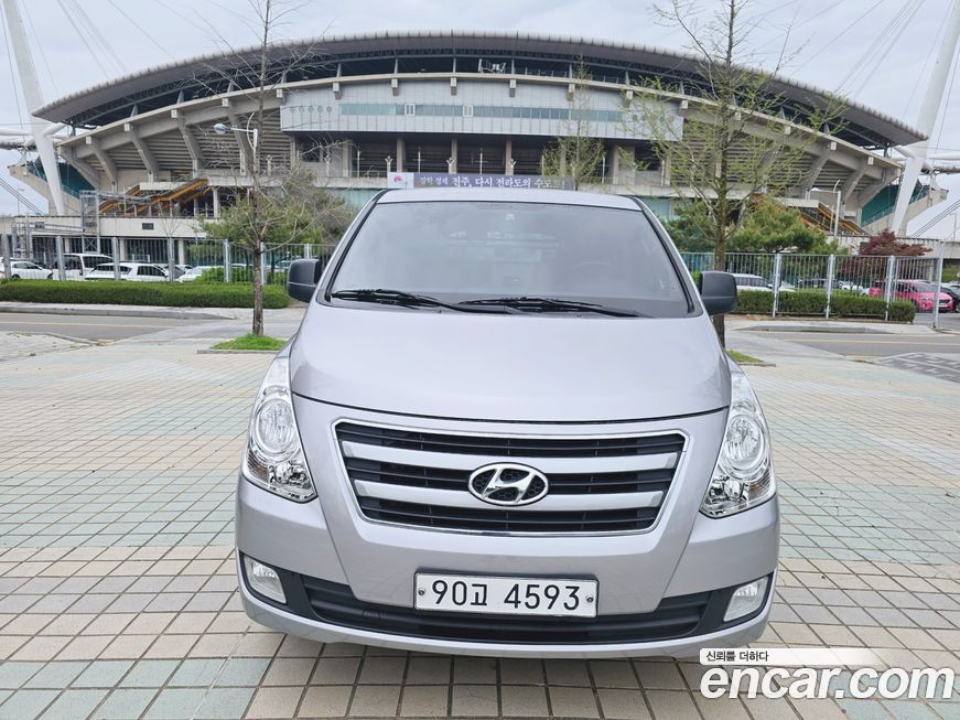 Hyundai Starex 2018