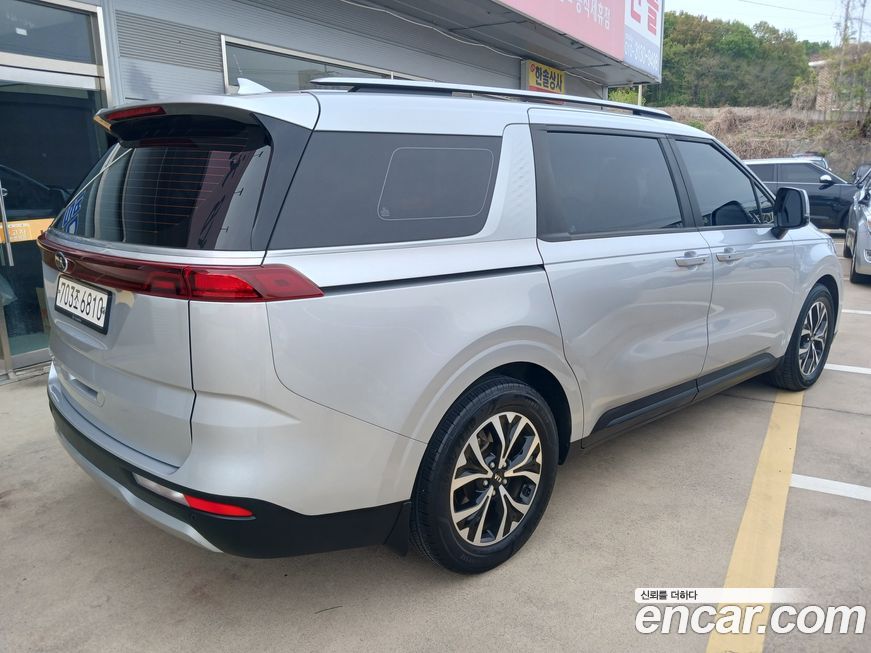 Kia Canival 2021