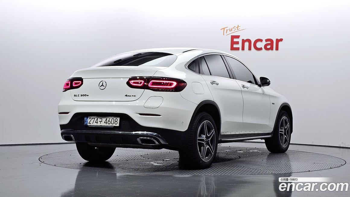 Mercedes-Benz GLC-Class 2021