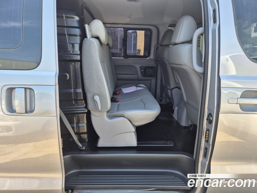 Hyundai Starex 2018
