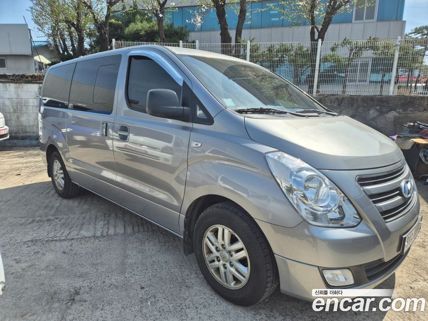 Hyundai Starex 2018