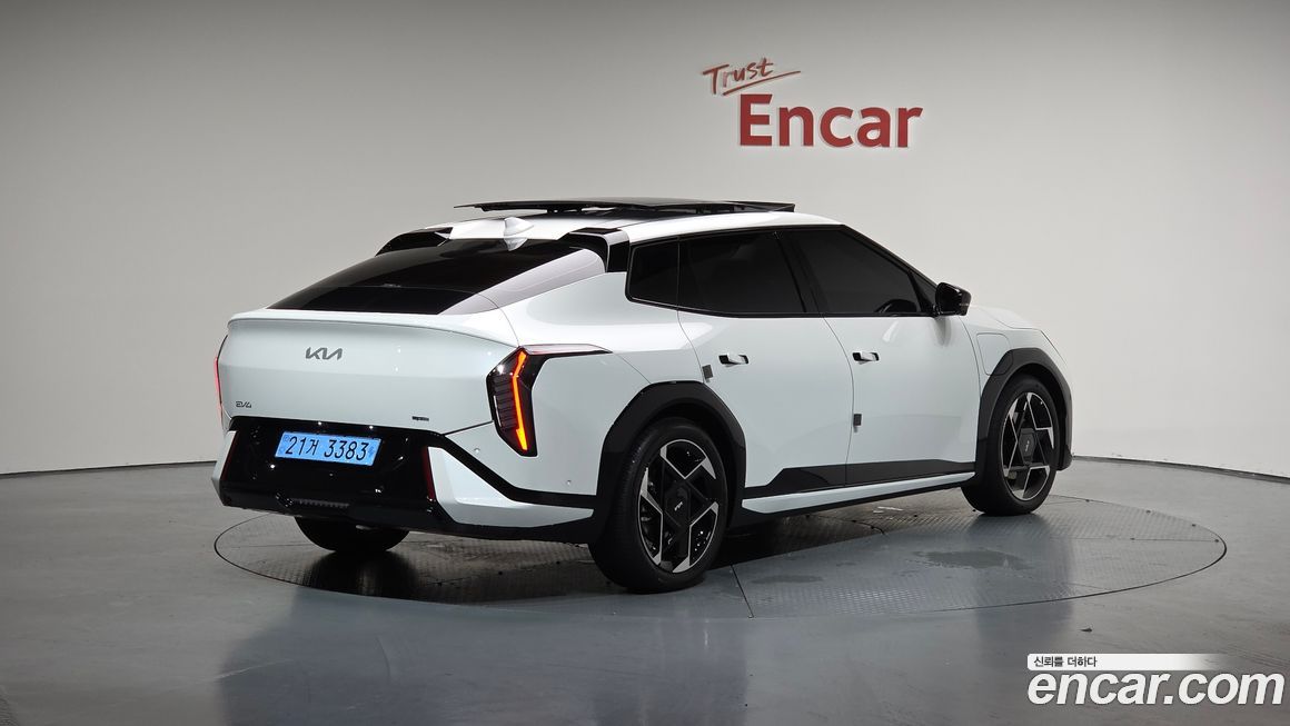 Kia EV4 2026