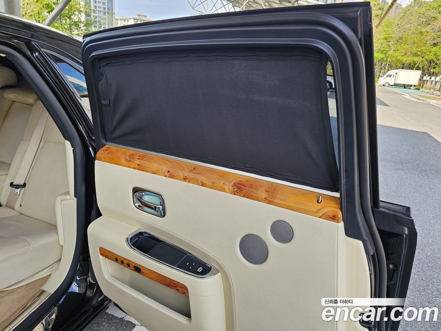 Rolls-Royce Ghost 2013