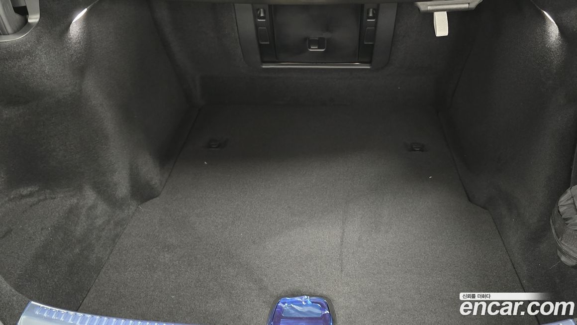 Mercedes-Benz S-Class 2025