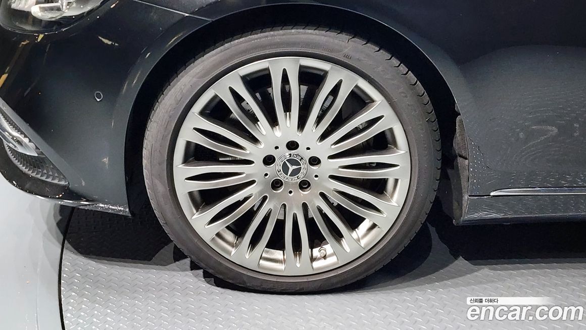 Mercedes-Benz S-Class 2019