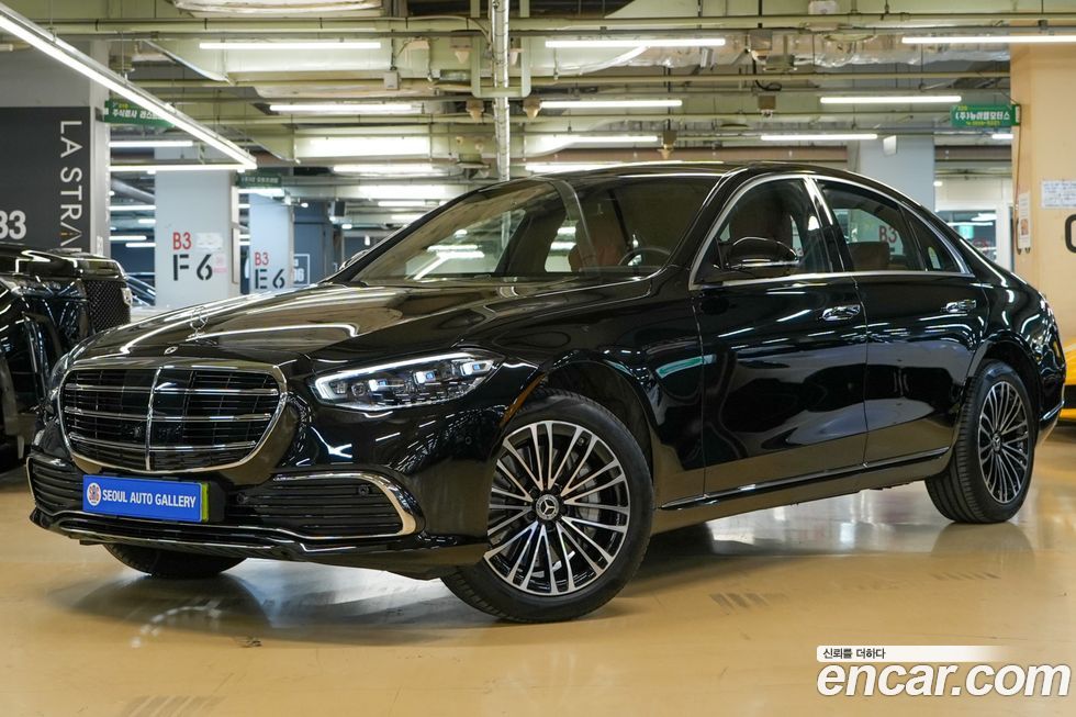Mercedes-Benz S-Class 2025