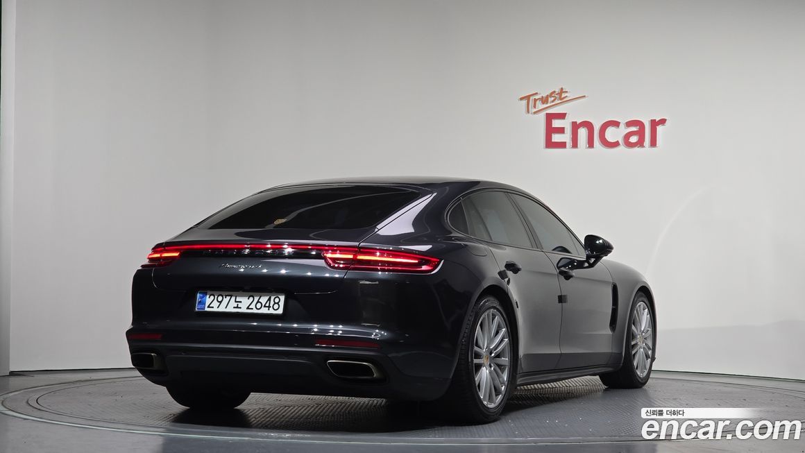 Porsche Panamera 2018