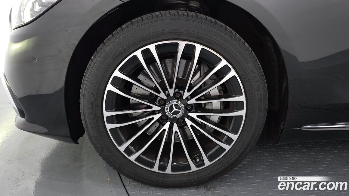 Mercedes-Benz S-Class 2022