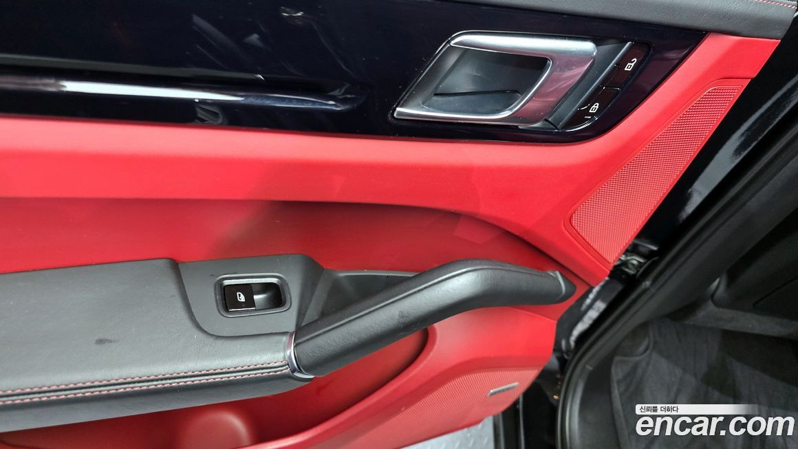 Porsche Cayenne 2021