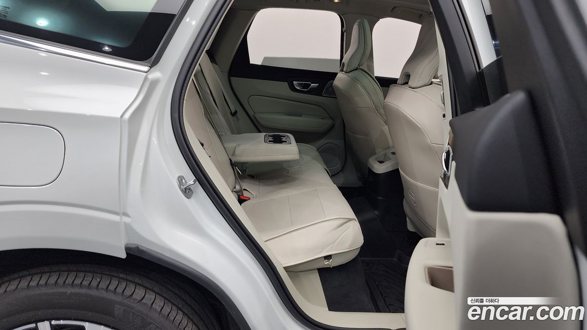 Volvo XC60 2026