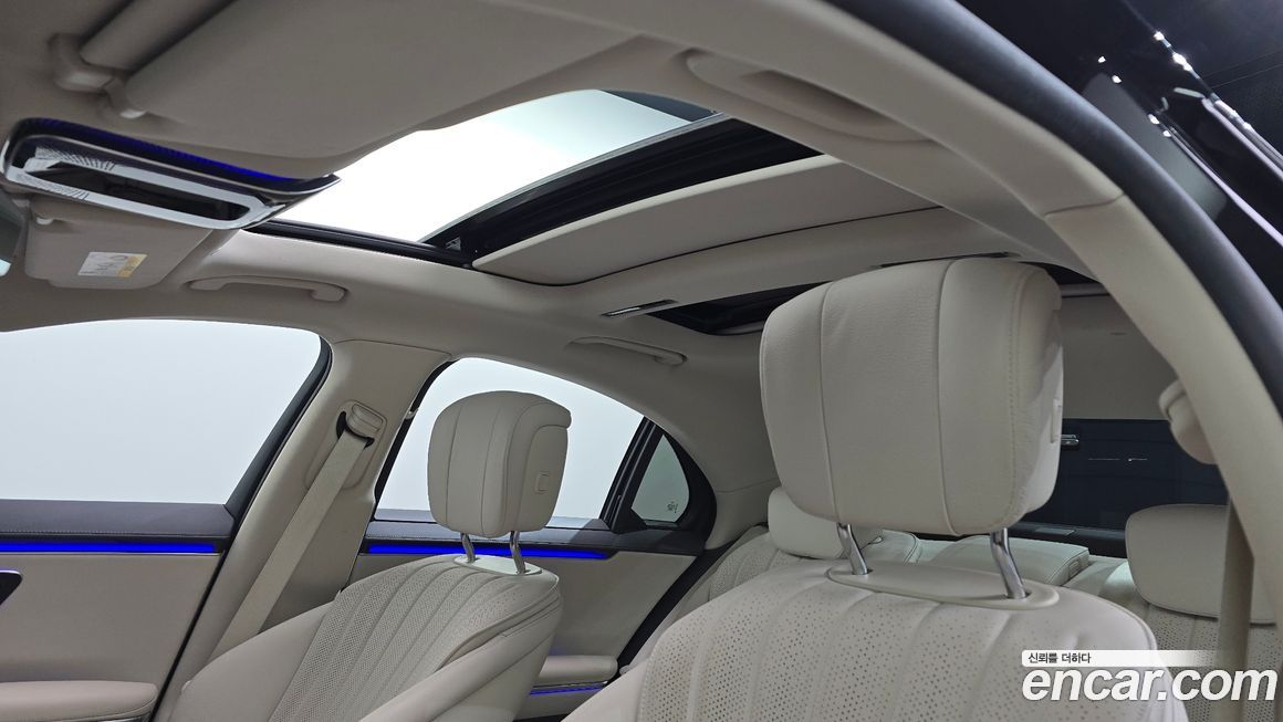 Mercedes-Benz S-Class 2023