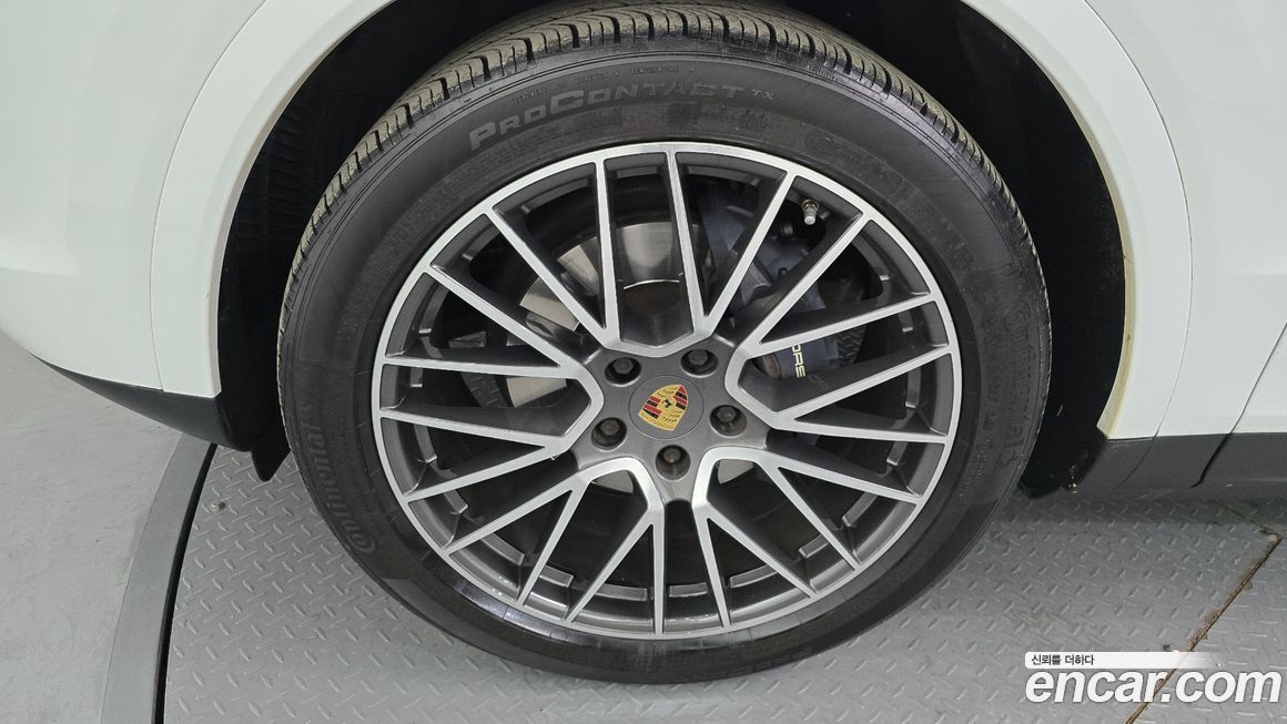 Porsche Cayenne 2022