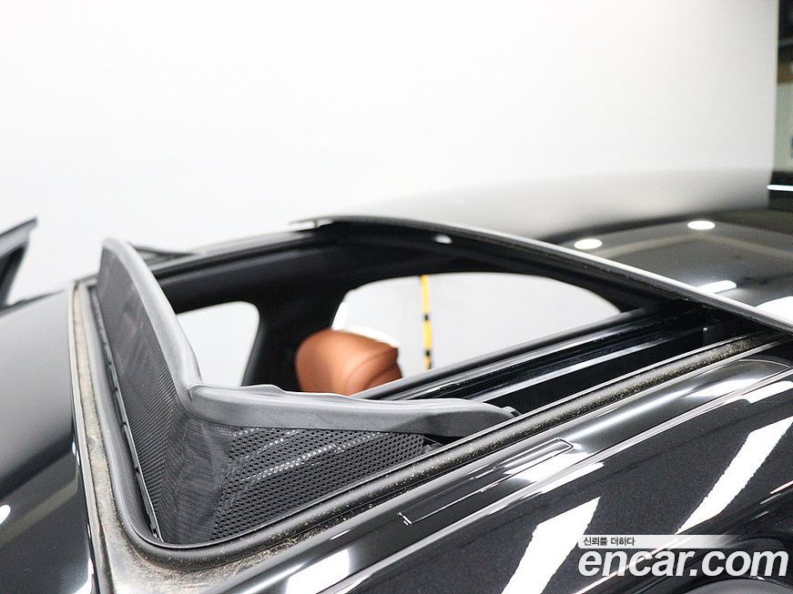 Mercedes-Benz S-Class 2023