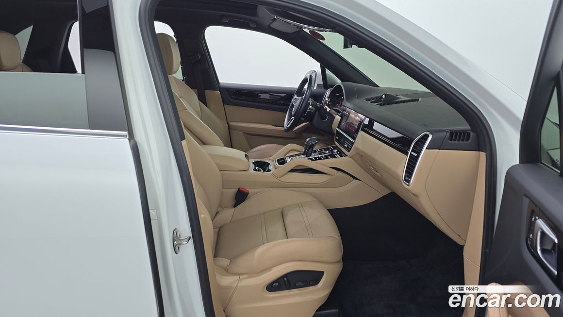 Porsche Cayenne 2022